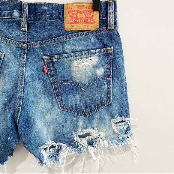 LEVI’S 511 Bleached Distressed Shorts - Picture 5 of 10
